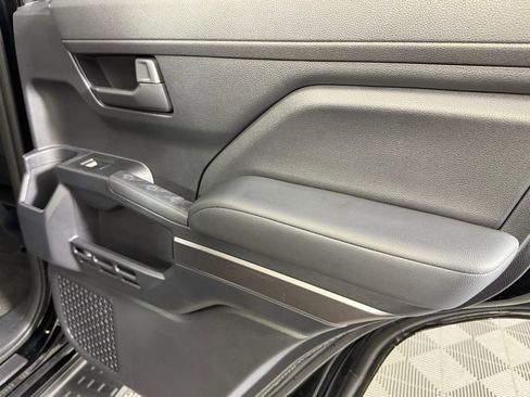 Used 2025 Toyota 4Runner SR5 image 29