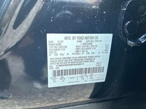 Used 2023 Ford Explorer XLT w/ Equipment Group 202A image 33