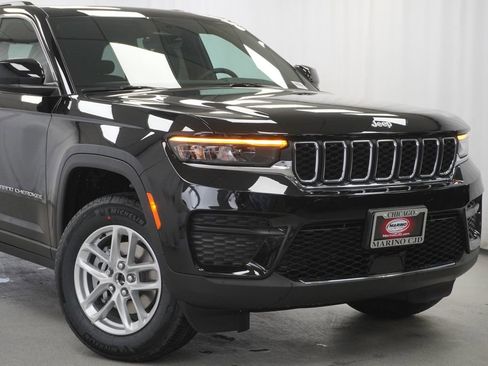 New 2026 Jeep Grand Cherokee Laredo X AWD/4WD image 3