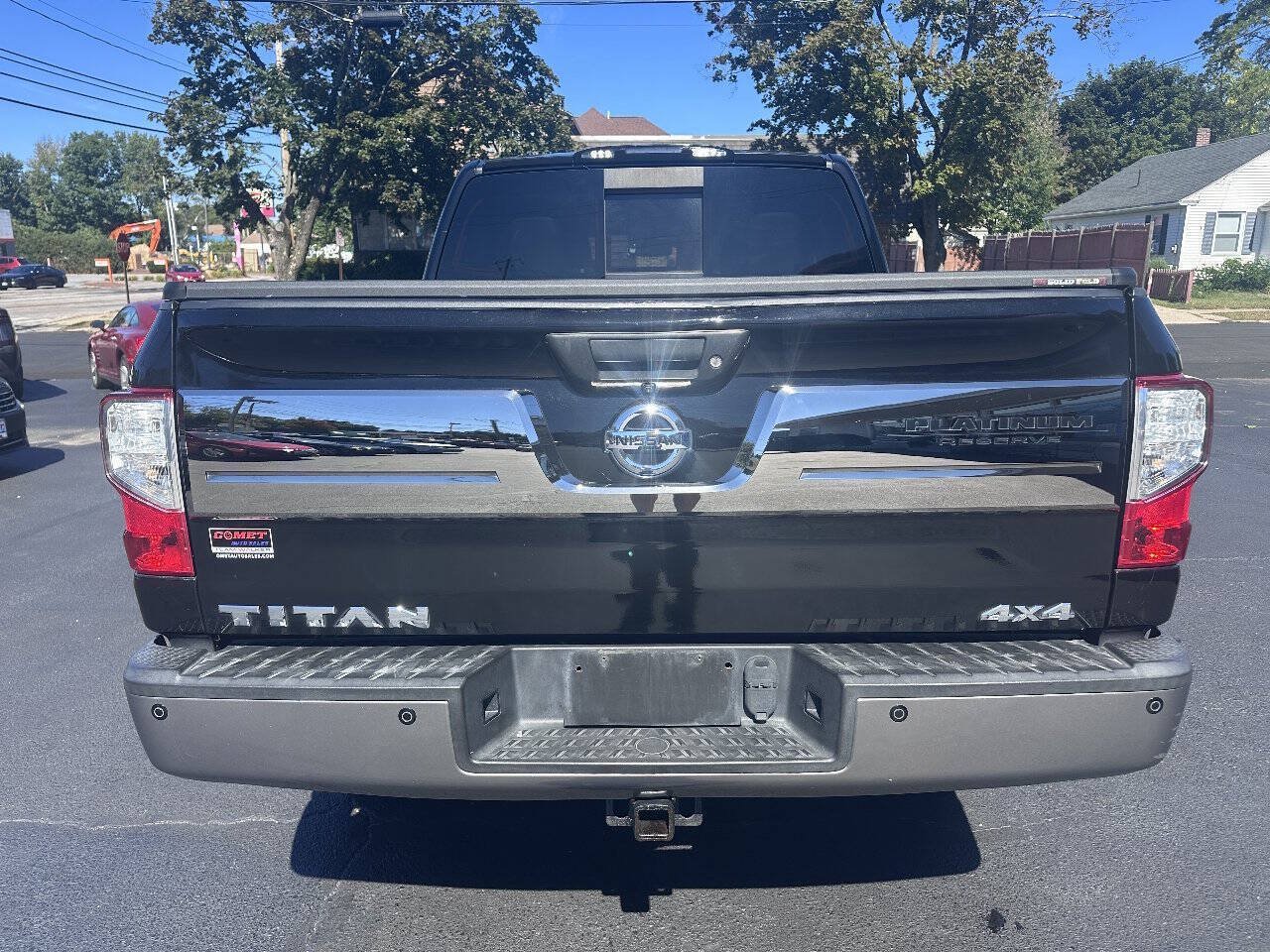 Used 2017 Nissan Titan Platinum Reserve AWD/4WD image 5