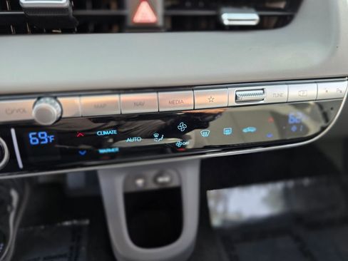 Certified 2024 Hyundai Ioniq 5 SEL RWD image 31