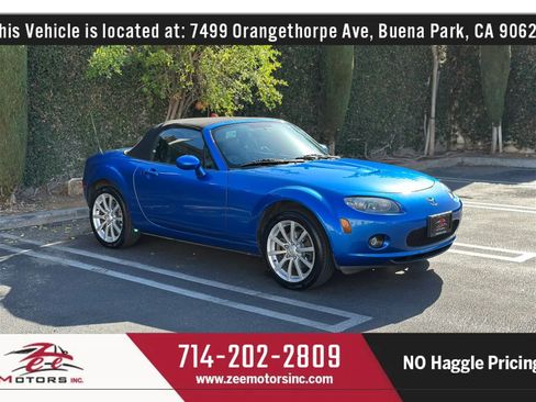 Used 2006 MAZDA MX-5 Miata Grand Touring w/ Premium Pkg RWD image 2