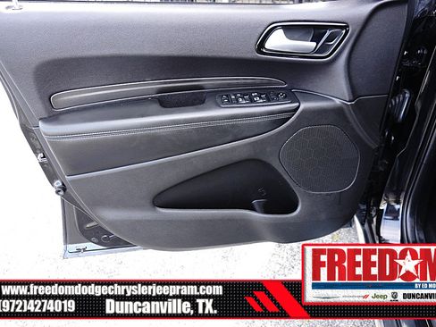 Used 2021 Dodge Durango SXT w/ 3rd Row Seating Group RWD image 37