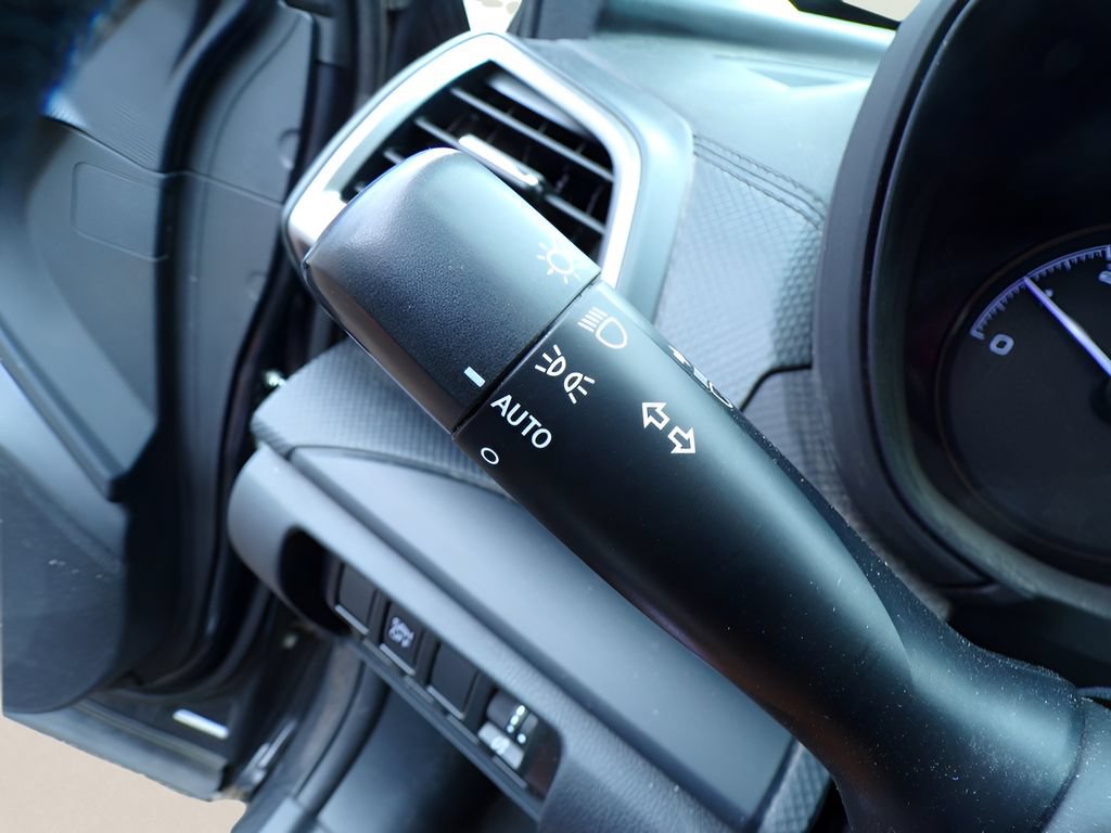 Used 2022 Subaru Forester AWD/4WD image 25
