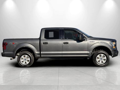 Used 2015 Ford F150 XLT image 8