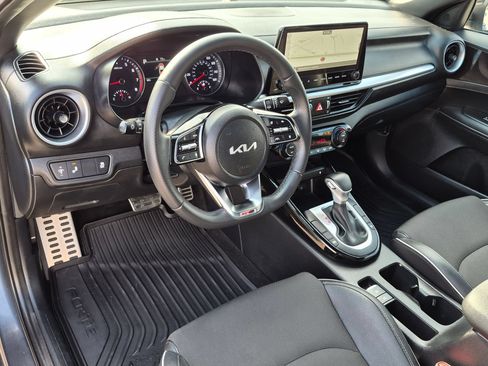 Used 2024 Kia Forte GT-Line w/ GT-Line Premium Package FWD image 17
