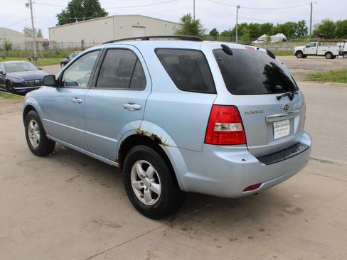 Used 2008 Kia Sorento 4WD image 6
