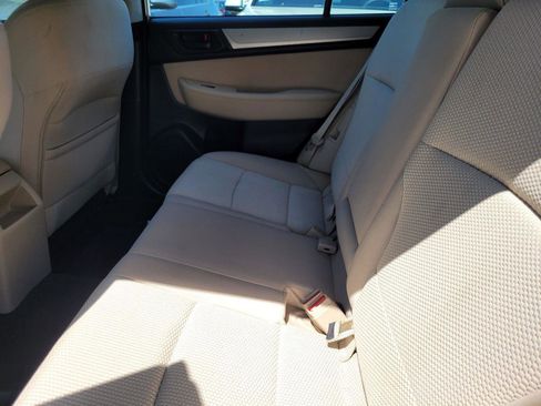Used 2018 Subaru Outback 2.5i AWD/4WD image 15