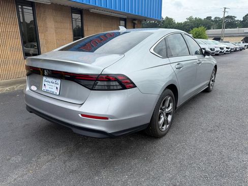 Used 2024 Honda Accord EX image 11