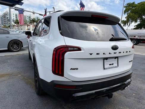 Used 2021 Kia Telluride EX w/ EX Premium Package AWD/4WD image 11