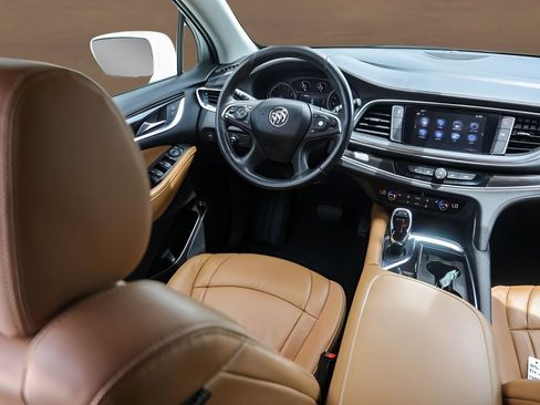 Used 2019 Buick Enclave Essence FWD image 26