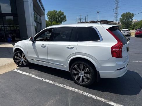 Used 2025 Volvo XC90 T8 Ultra w/ Protection Package AWD/4WD image 8