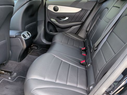 Used 2022 Mercedes-Benz GLC 300 image 36