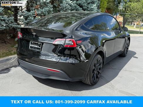 Used 2023 Tesla Model Y AWD image 7