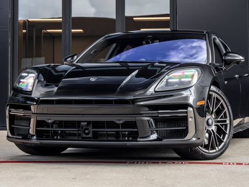 Certified 2026 Porsche Panamera Turbo AWD/4WD image 7