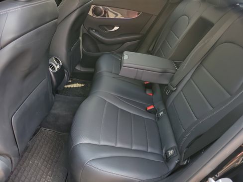 Used 2021 Mercedes-Benz GLC 300 image 9