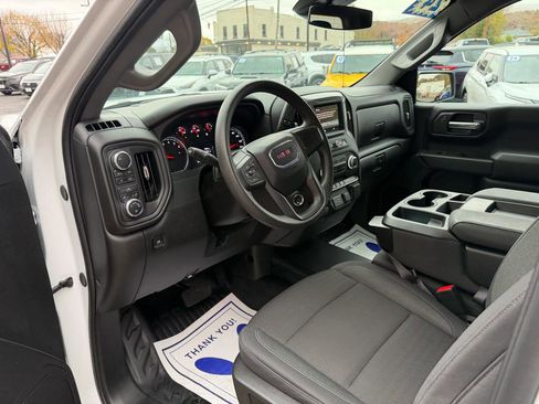 Used 2024 GMC Sierra 1500 Pro w/ Pro Value Package AWD/4WD image 9
