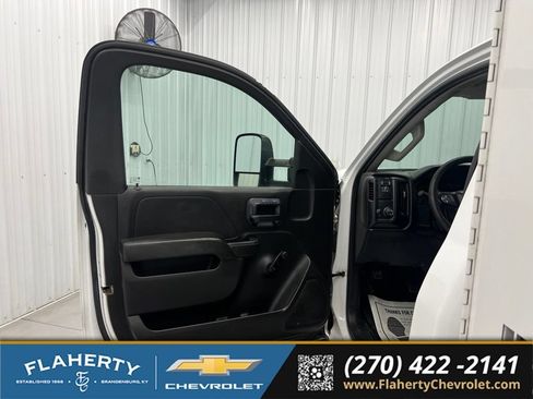 Used 2015 Chevrolet Silverado 3500 W/T RWD image 8