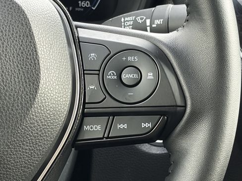 Certified 2026 Toyota Corolla SE w/ SE Package FWD image 18