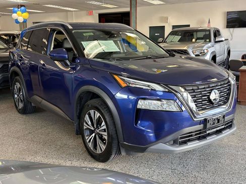 Used 2021 Nissan Rogue SV w/ Premium Package AWD/4WD image 6