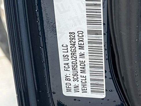 Used 2024 RAM 2500 Big Horn w/ Bed Utility Group image 33