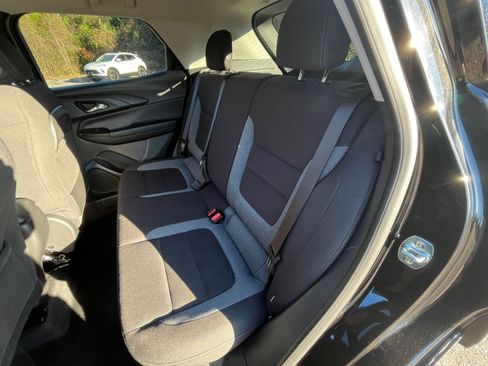 Used 2025 Chevrolet TrailBlazer LT image 32