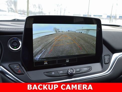 Used 2025 Chevrolet Blazer LT w/ Driver Confidence Package image 5