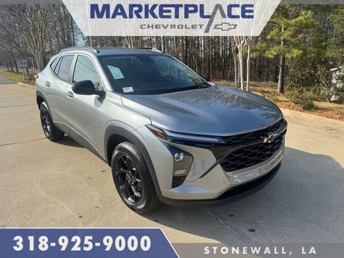 New 2026 Chevrolet Trax LT w/ Midnight Edition image 1