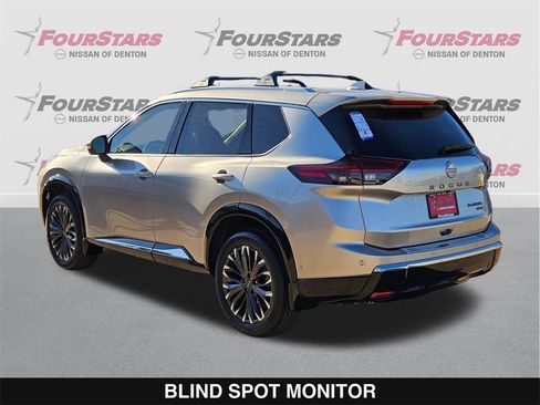 New 2026 Nissan Rogue Platinum image 7