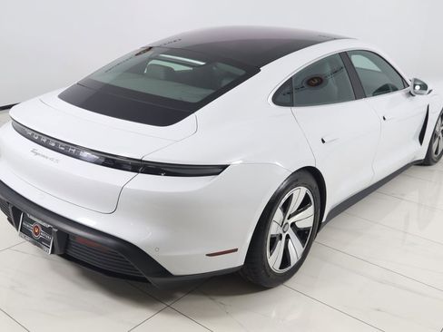 Used 2020 Porsche Taycan 4S image 57