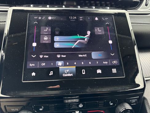 Certified 2023 Jeep Grand Cherokee Laredo w/ Luxury Tech Group I AWD/4WD image 26