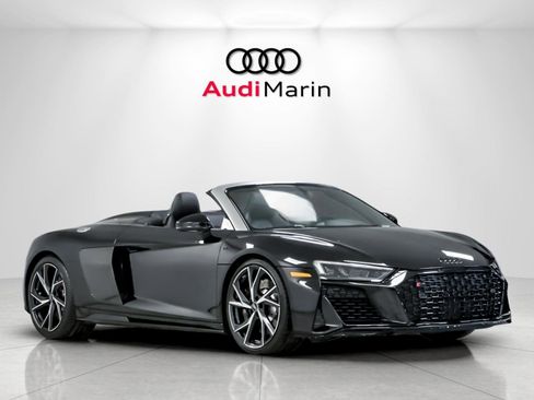 Certified 2023 Audi R8 V10 performance w/ Carbon Exterior Package image 7