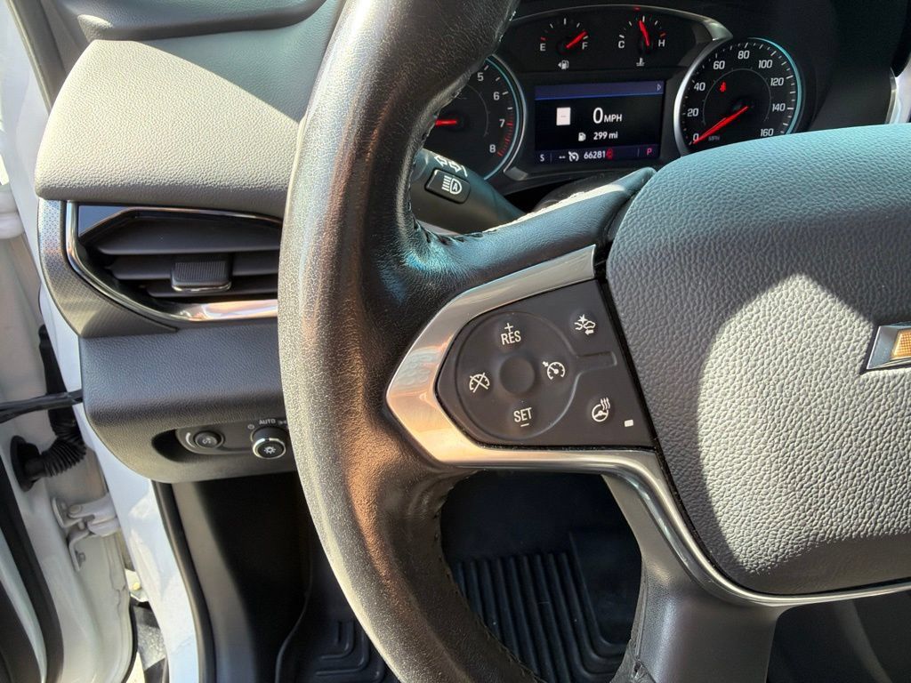 Used 2020 Chevrolet Traverse Premier w/ Redline Edition FWD image 17