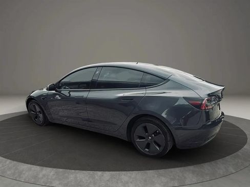 Used 2023 Tesla Model 3 Standard Range RWD image 3