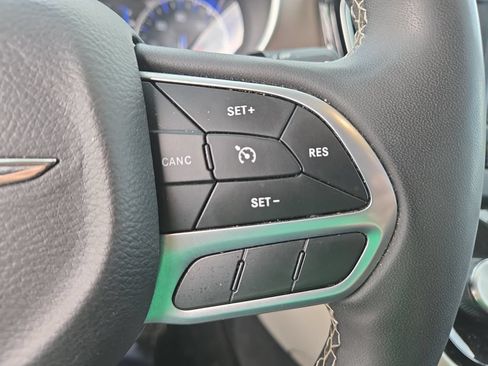 Used 2023 Chrysler Voyager LX FWD image 16