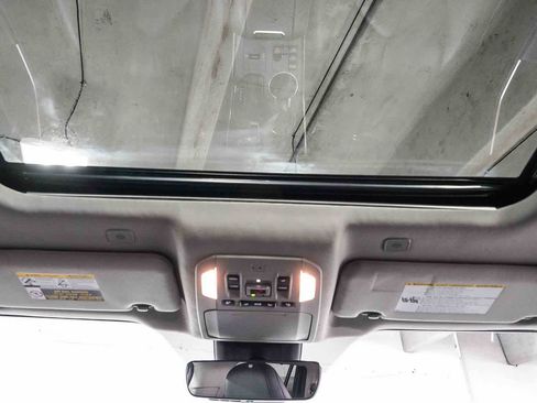 Certified 2023 Toyota Highlander XLE FWD image 16
