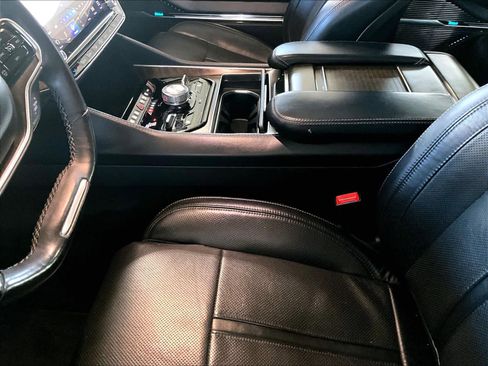 Used 2022 Jeep Grand Wagoneer Series I image 21