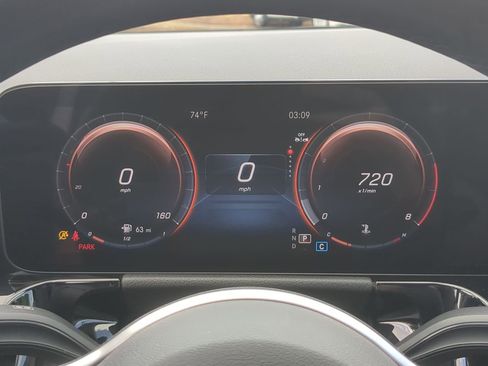 Used 2023 Mercedes-Benz GLA 250 image 11