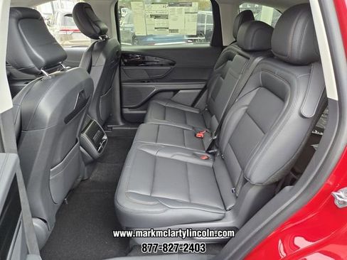 New 2026 Lincoln Nautilus Premier AWD/4WD image 6