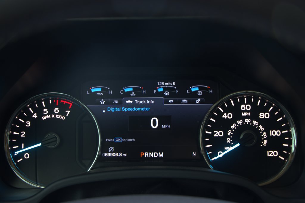 Used 2019 Ford F150 Lariat w/ Equipment Group 502A Luxury AWD/4WD image 15