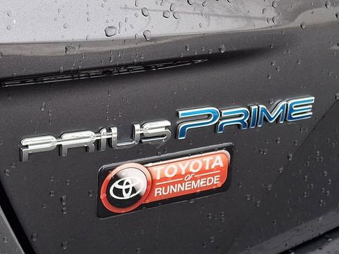 Used 2019 Toyota Prius Prime Advanced w/ Carpet Mat Package image 28