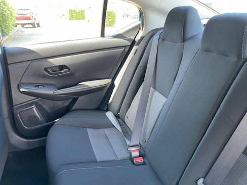 Used 2025 Nissan Sentra SV FWD image 39