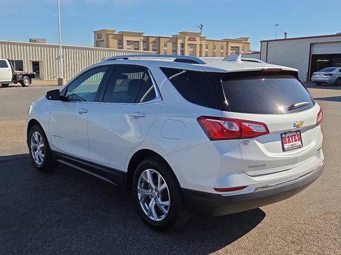 Used 2018 Chevrolet Equinox Premier image 3