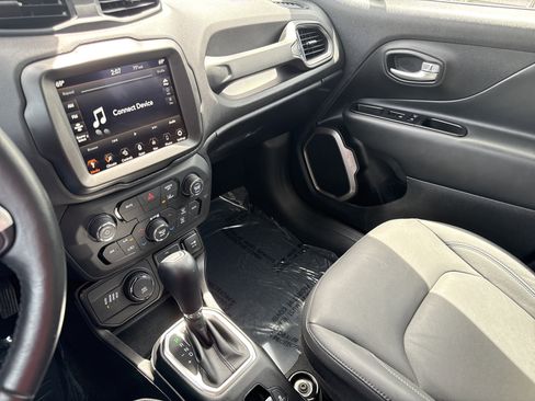 Used 2023 Jeep Renegade Limited AWD/4WD image 24