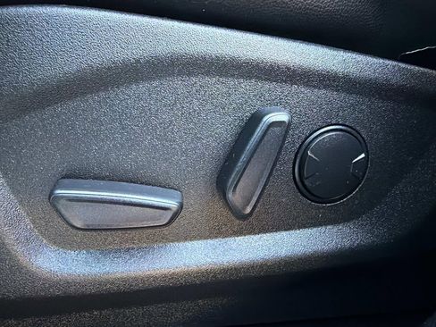 Used 2024 Ford Edge SEL w/ Convenience Package image 21