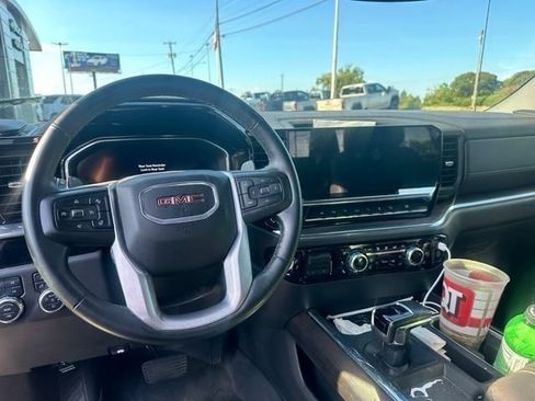 Used 2024 GMC Sierra 1500 SLT w/ SLT Premium Plus Package AWD/4WD image 32