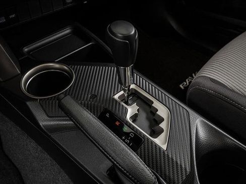 Used 2015 Toyota RAV4 Limited image 4