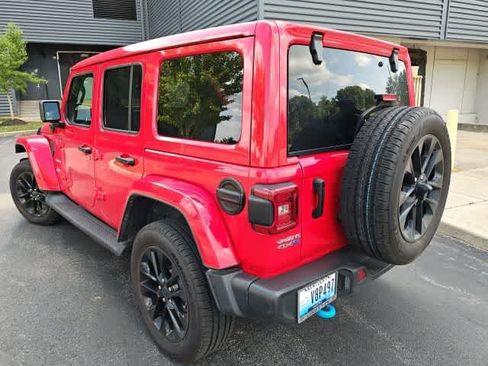 Certified 2024 Jeep Wrangler Unlimited Sahara AWD/4WD image 7