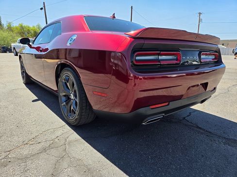 Used 2018 Dodge Challenger SXT Plus RWD image 14