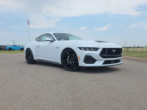 Used 2024 Ford Mustang GT Premium RWD image 10